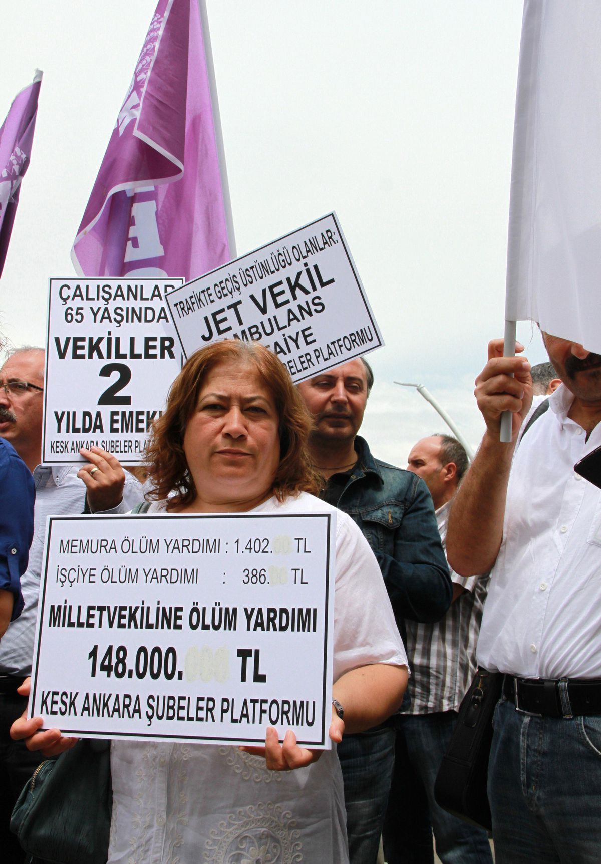 Meclis Önünde \'Vekile Kıyak\' Protestosu