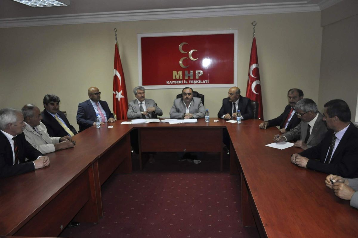 Milliyetçi Hareket Partisi İl Başkanı Mete Eke, MHP İl Genel Meclis Üyeleri ile Görüştü