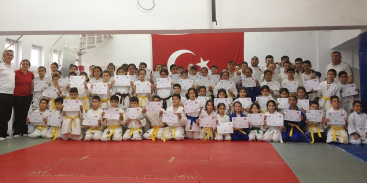 Minik Judocular Sıkı Çalışıyor