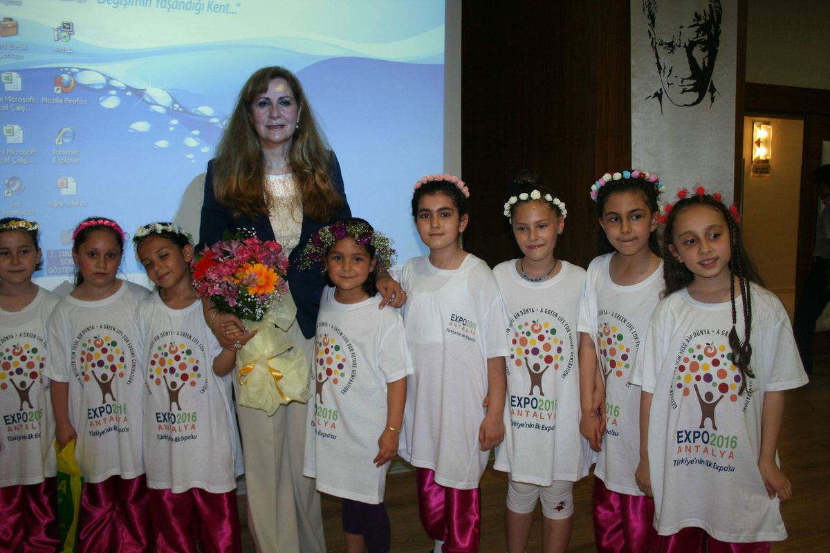 Miniklerden Anlamlı Destek