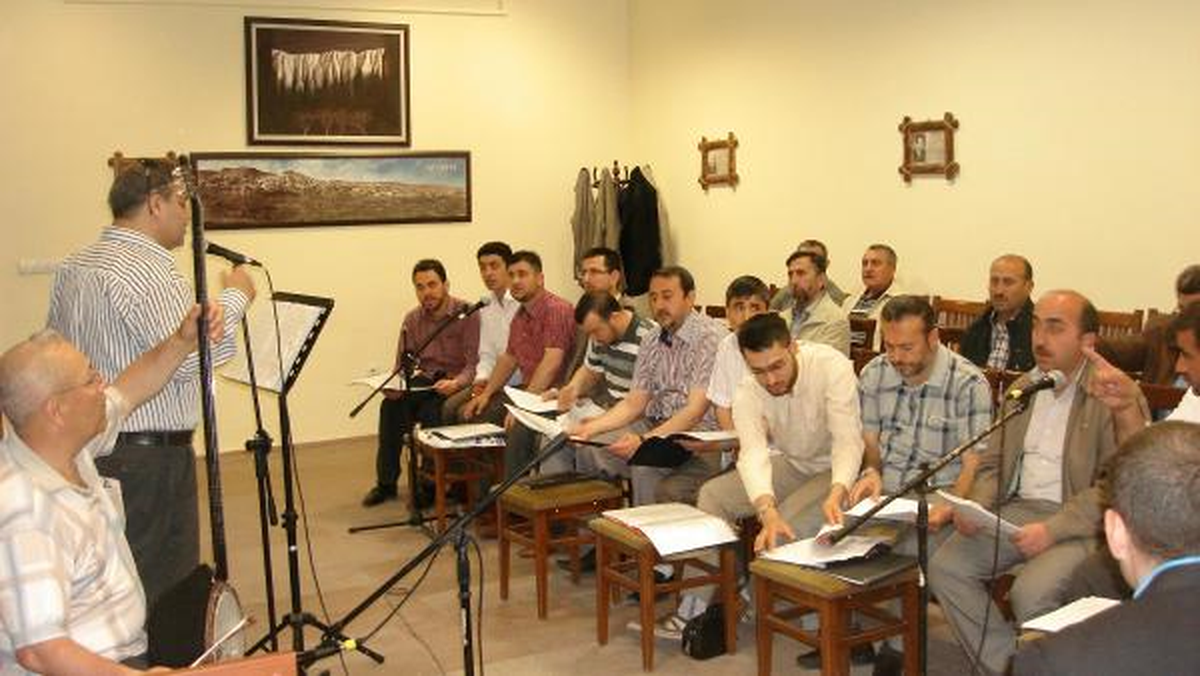Nevşehir\'de İmam ve Müezzinler Musiki Eğitiminde