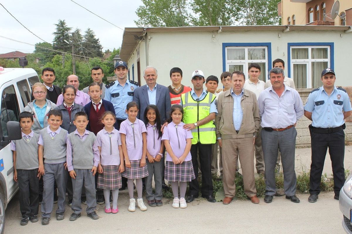 Öğrenciler Trafik Uygulaması Yaptı