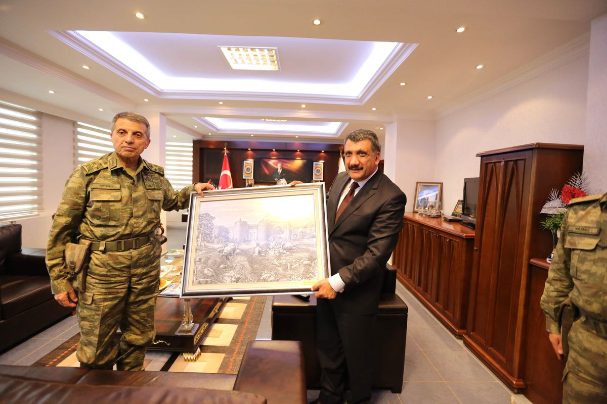Orgeneral Galip Mendi'ye Gravur Ebru Tablosu