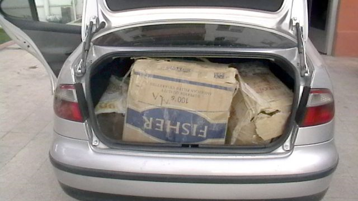 Otomobilin Bagajında Esrar Çıktı
