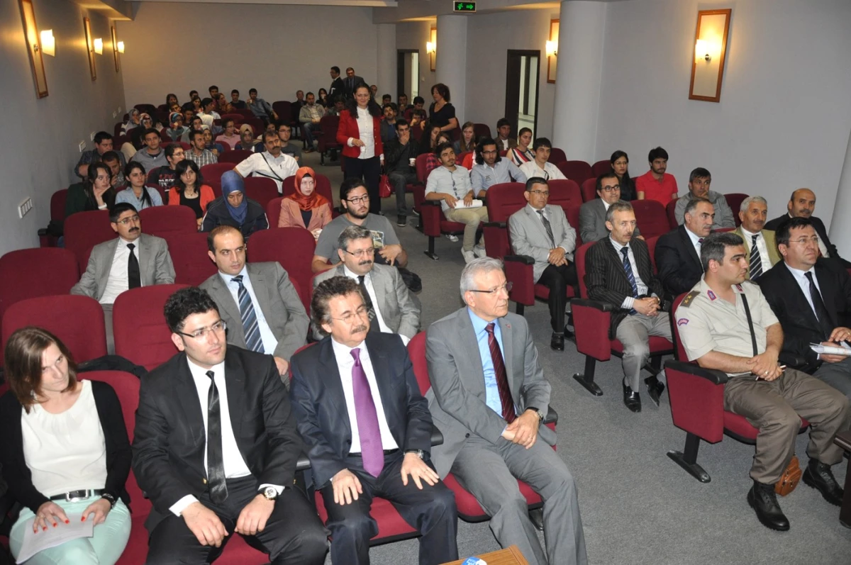 Uludağ Üniversitesi\'nde \'Türk-Ermeni İlişkileri\' Konferansı