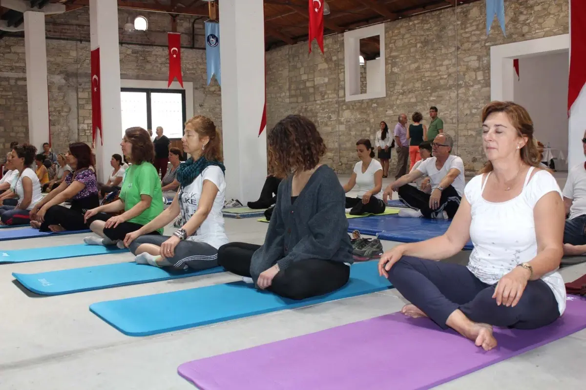 Urla\'da Yogo Buluşması