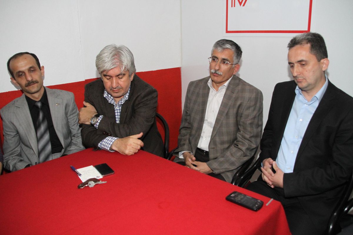 AK Parti Heyetinden Balıkesirliler Derneği\'ne Ziyaret