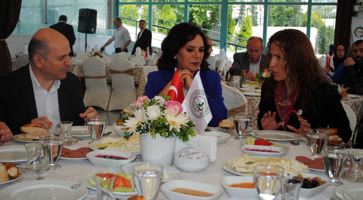 Akil İnsan Hülya Koçyiğit: ' Barış Süreci İçin Çok Geç Kalındı, Zaman Kaybetmeyelim'