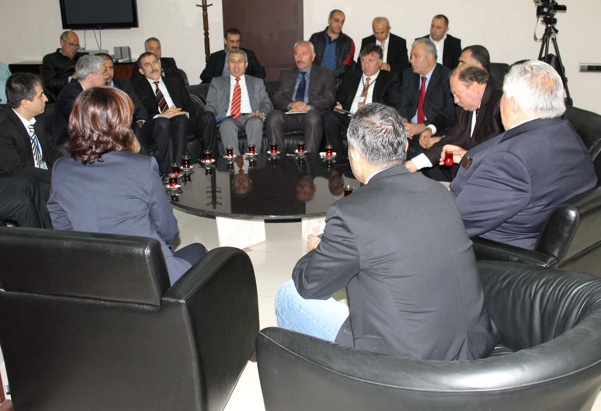 Anadolu Dernekler Konfederasyonu Sürece Destek İçin Diyarbakır'da