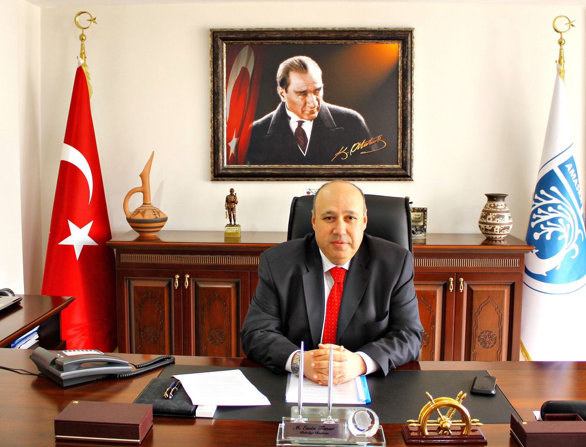 Başkan Timur Anneler Gününü Kutladı
