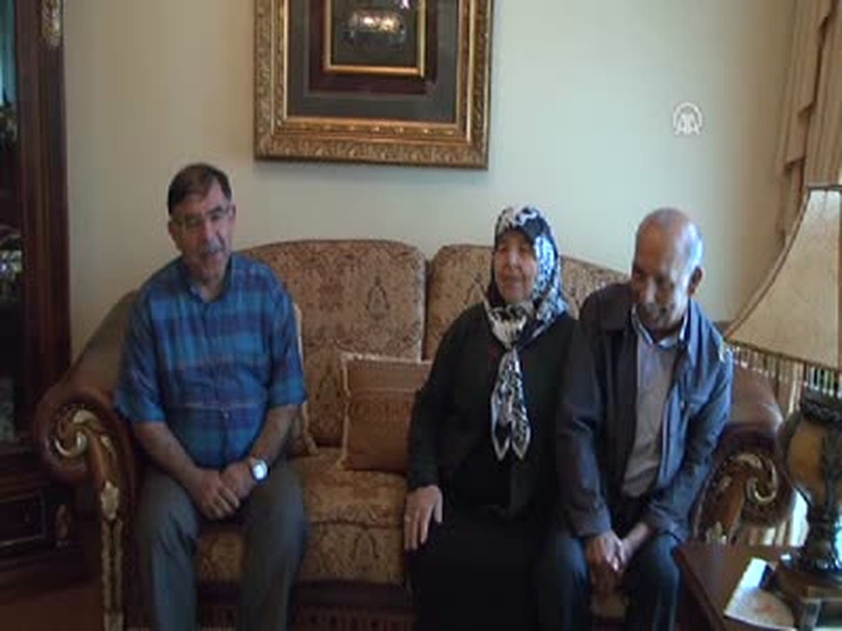 Bir Oğlu Bakan, Diğeri Vali