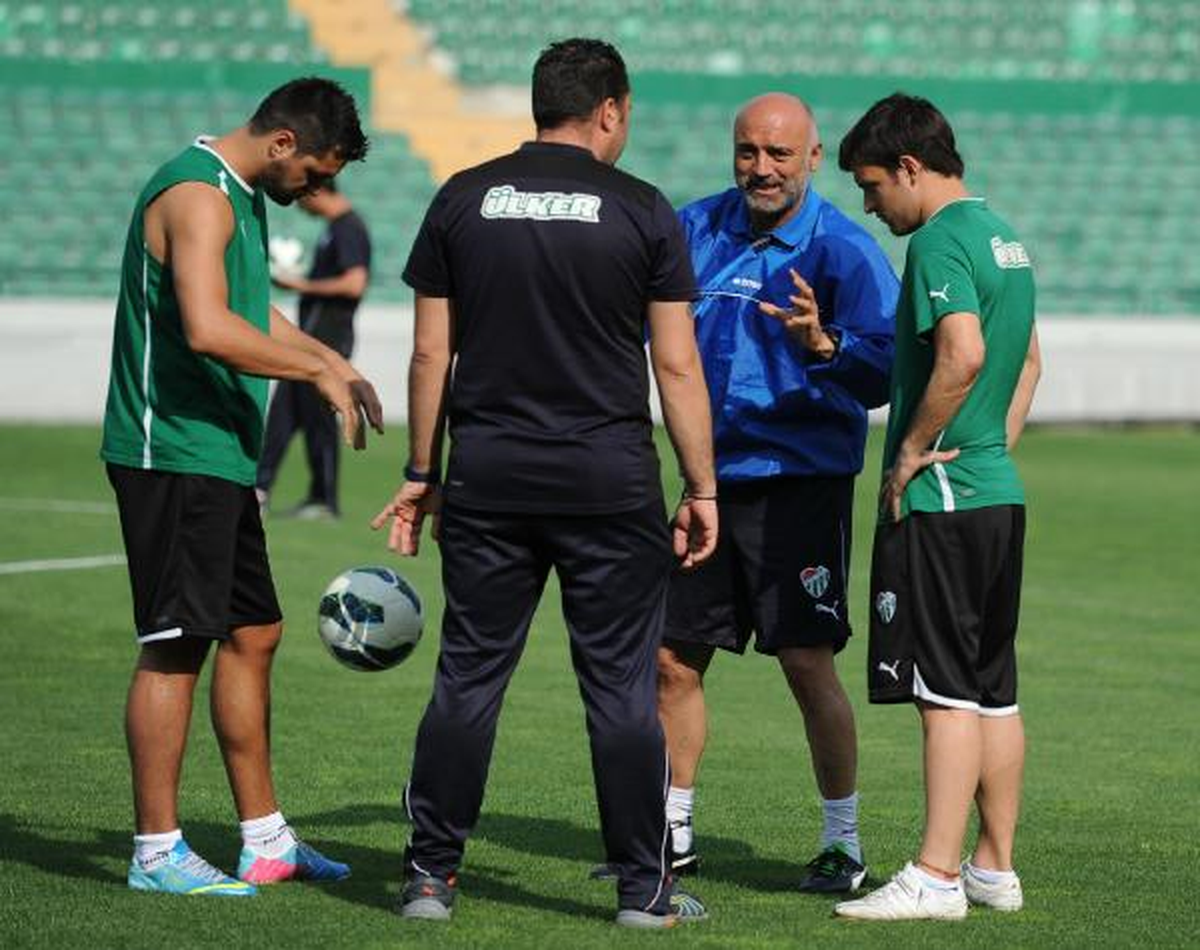 Bursaspor\'da Eskişehirspor Maçı Hazırlıkları Sürüyor