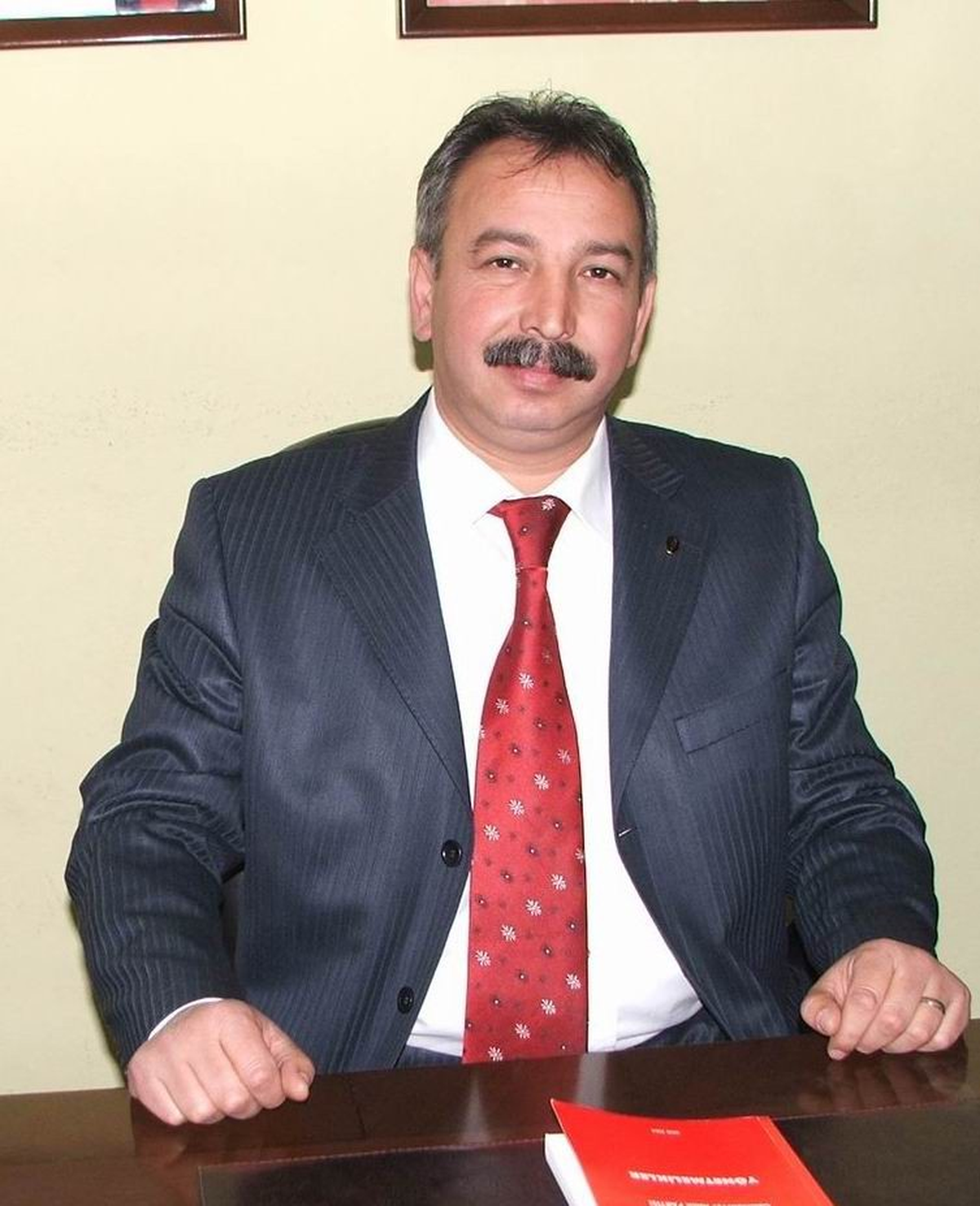 CHP Salihli İlçe Başkanı Mazlum Nurlu, Anneler Günü\'nü Kutladı