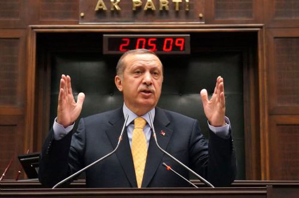 Başbakan Erdoğan.Özgürlük Havasının Teneffüs Edilmesine Olumlu Bakamayanlar Bu Tür Eylemlere...
