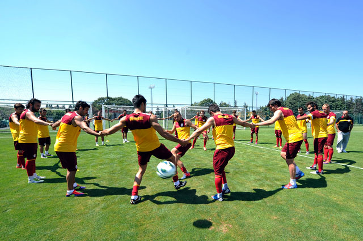 Galatasaray, Fenerbahçe Maçı Hazırlıklarını Tamamladı