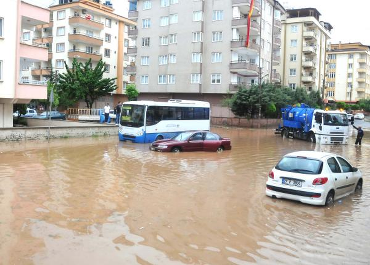 Gaziantep Sağanak Yağmura Teslim