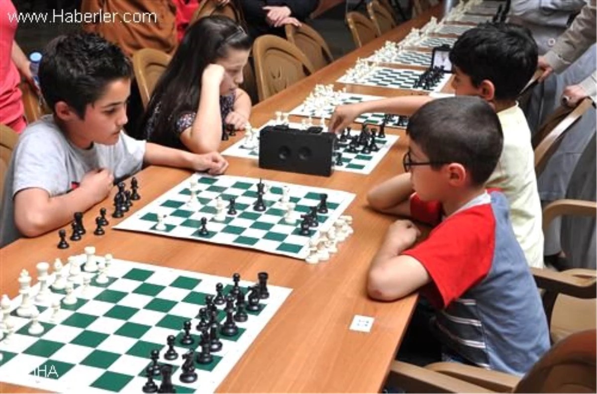 Geleceğin Kasparov\'ları Keçiören\'de Yarıştı