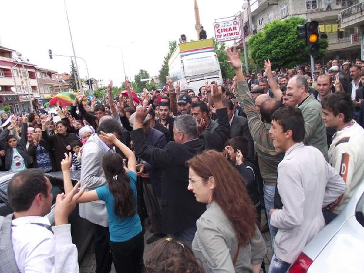 Gölbaşı\'nda BDP Mitinginde Gerginlik