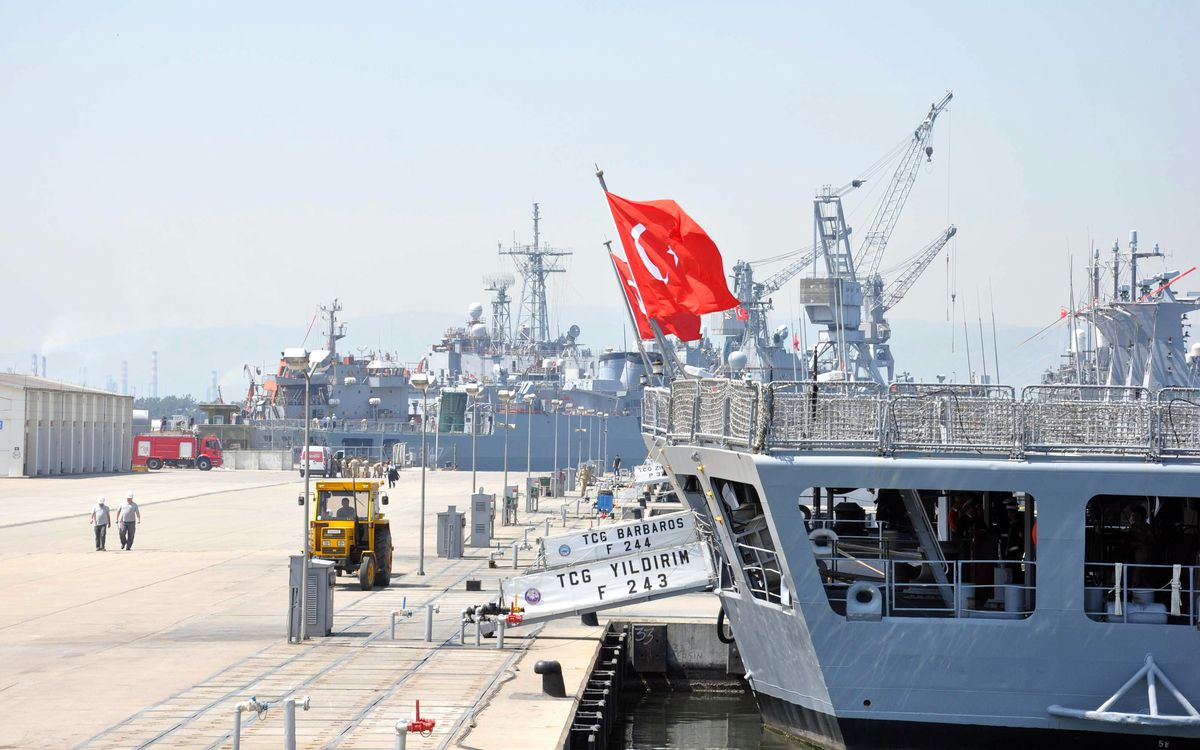 Gölcük\'te İntihar İddiası