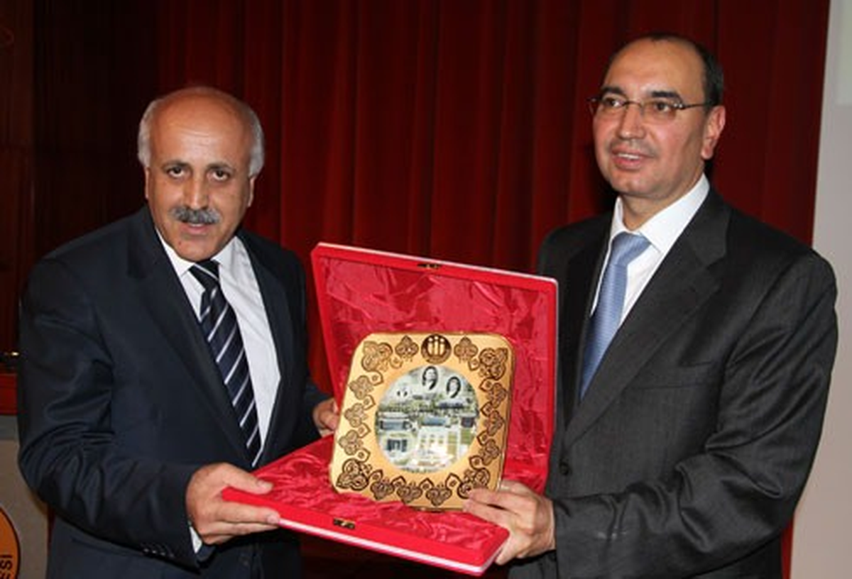 İş Adamı Ali Ülker\'den Gençlere Açıklaması