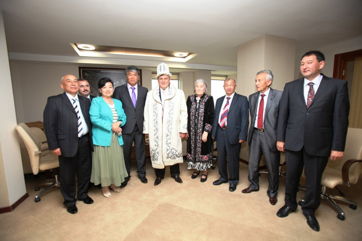 Kırgızistan Heyeti\'nden Büyükşehir\'e Ziyaret