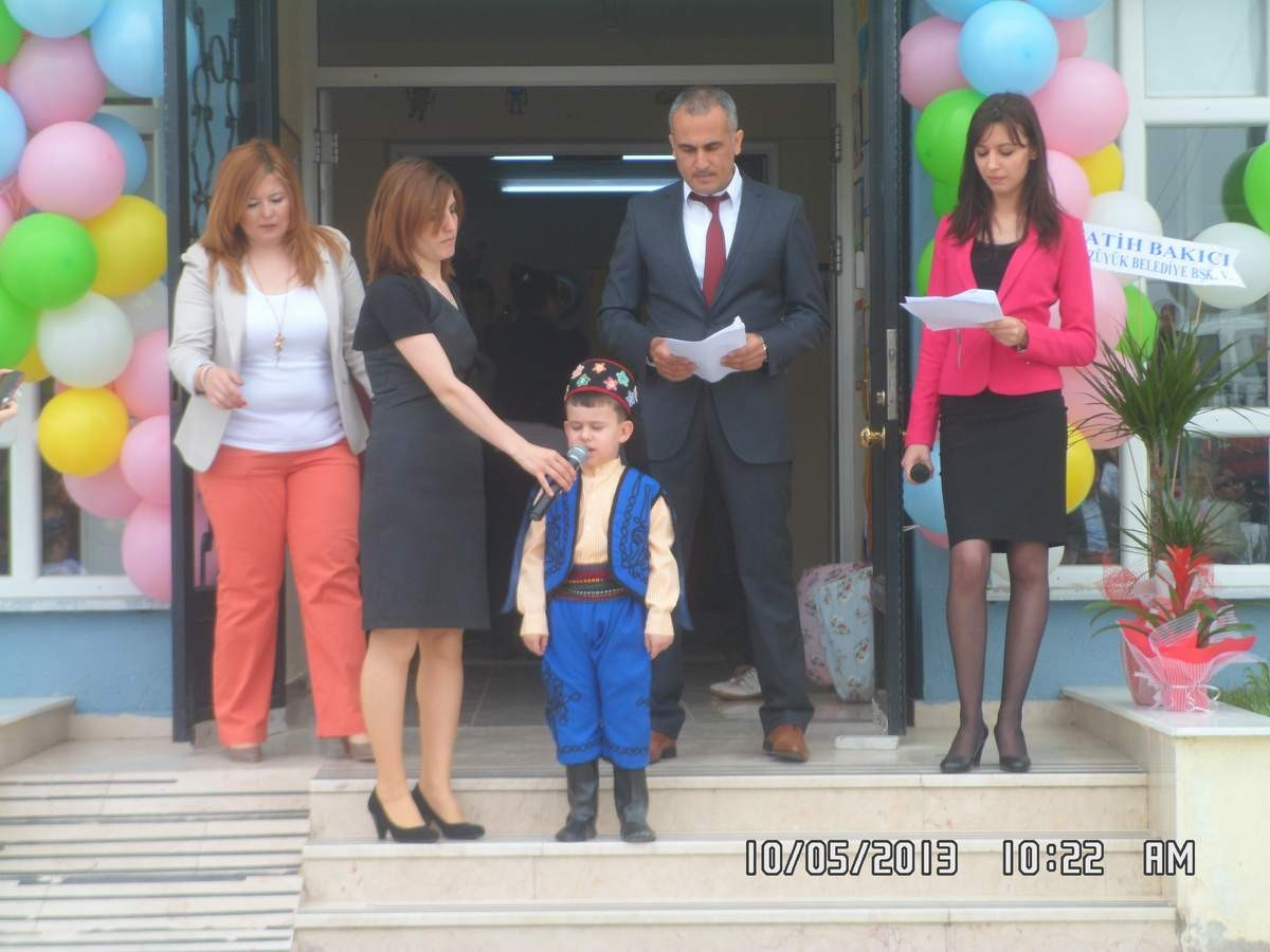 Miniklerden Anneler Günü Programı
