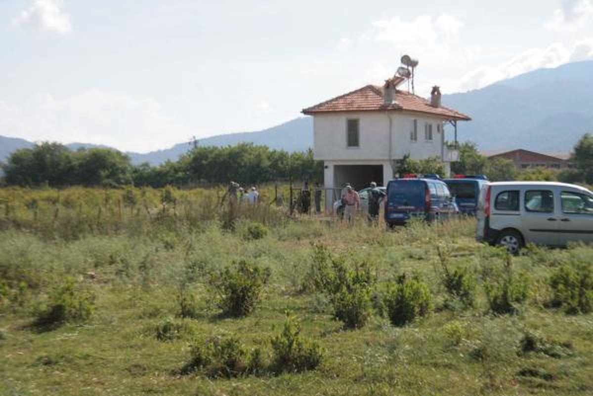 Nar Bahçesinde 25 Bin Kök Hintkeneviri