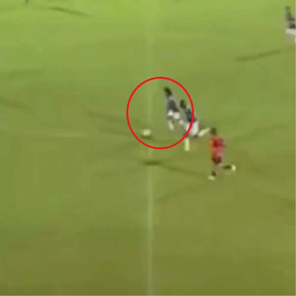 Orta Sahadan İnanılmaz Gol