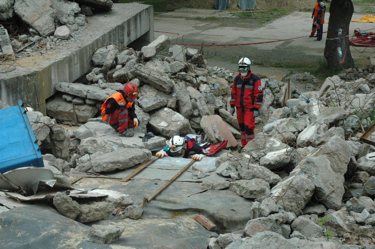 Sakarya\'da Gerçeğini Aratmayan Deprem Tatbikatı