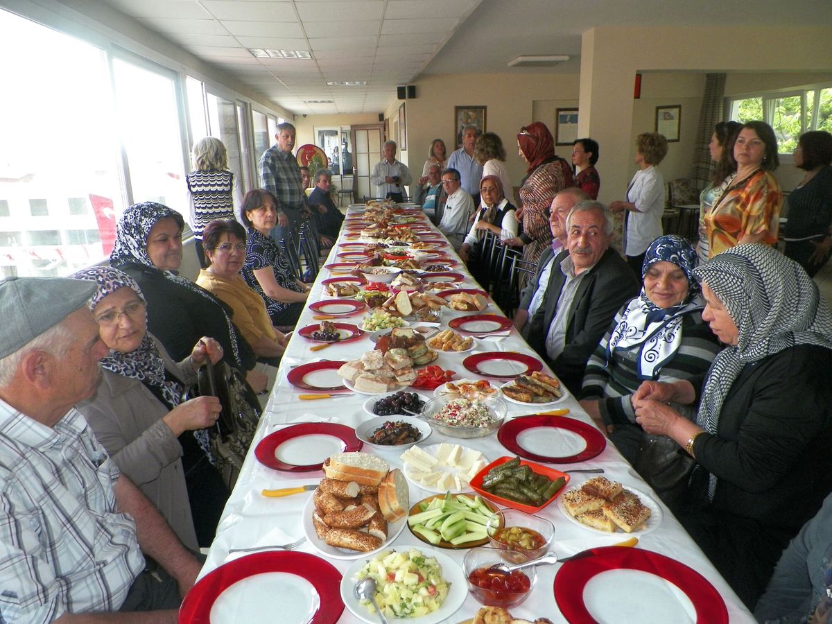 Söke MHP Şehit Annelerini Ağırladı