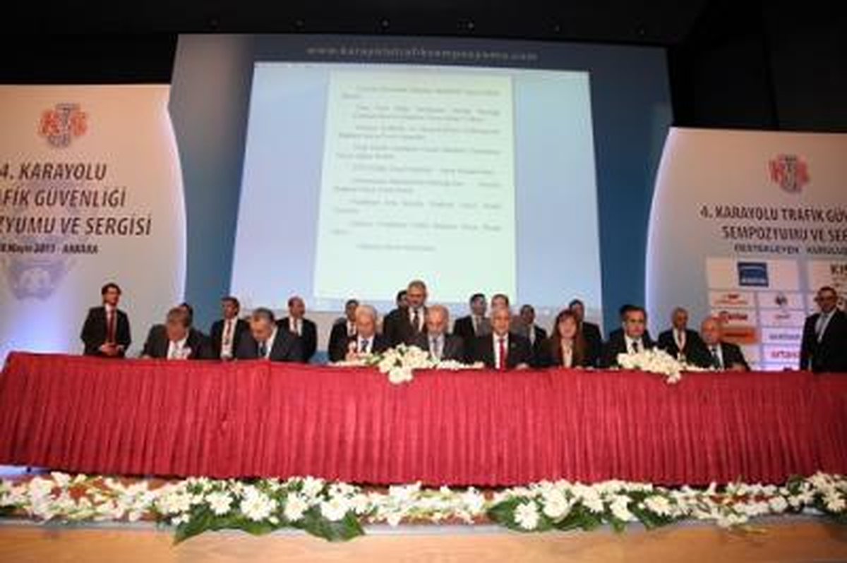 Toyota\'dan Trafik\'te Güvenlik İçin Sorumlu Yaklaşım