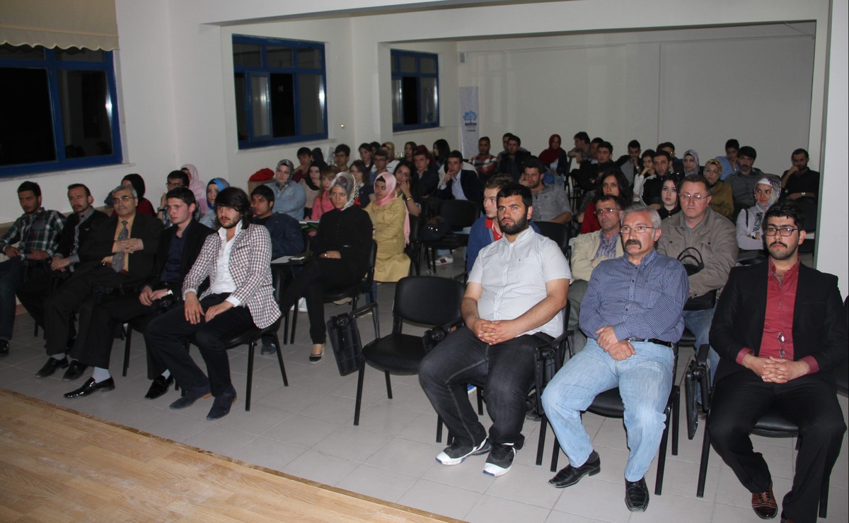 Tügec\'ten Necip Fazıl Konferansı