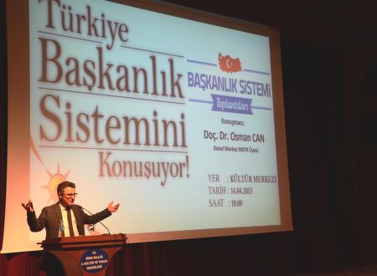 Türkiye Başkanlık Sistemini Konuşuyor Konferansı