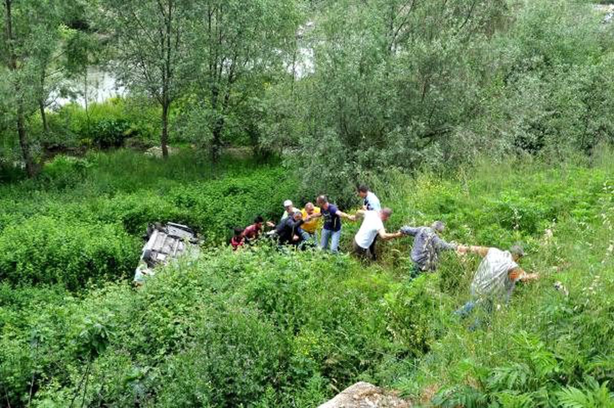 Yaralıyı Kurtarmak İçin El Ele Verdiler