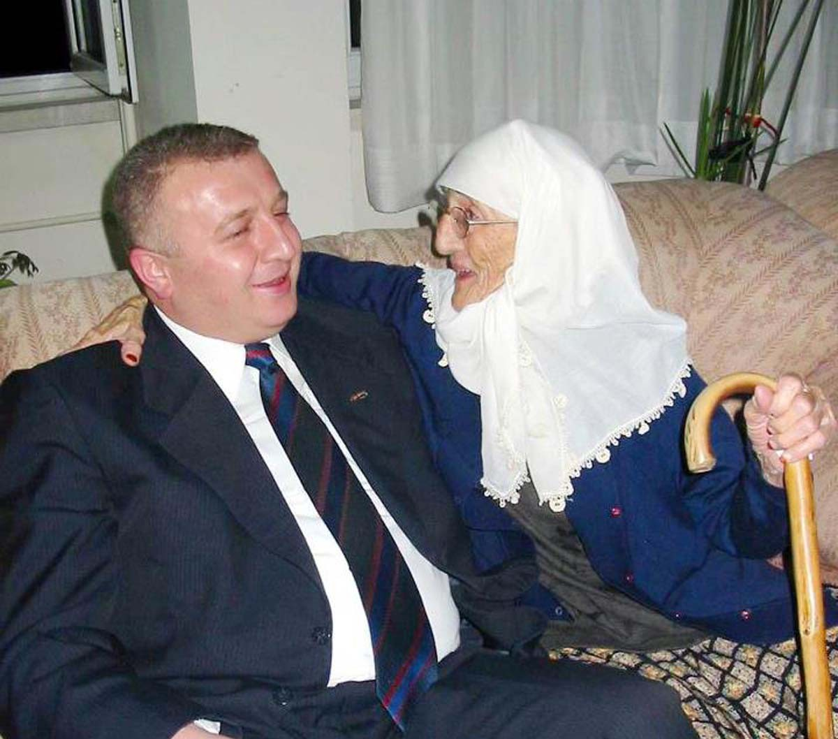 Yazıcıoğlu, Anneler Gününü Kutladı
