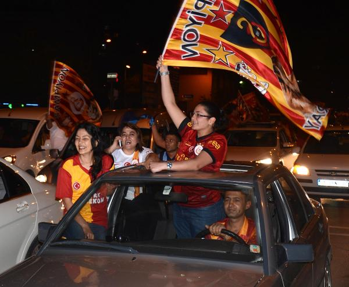 Adana\'da Derbi Sevinci