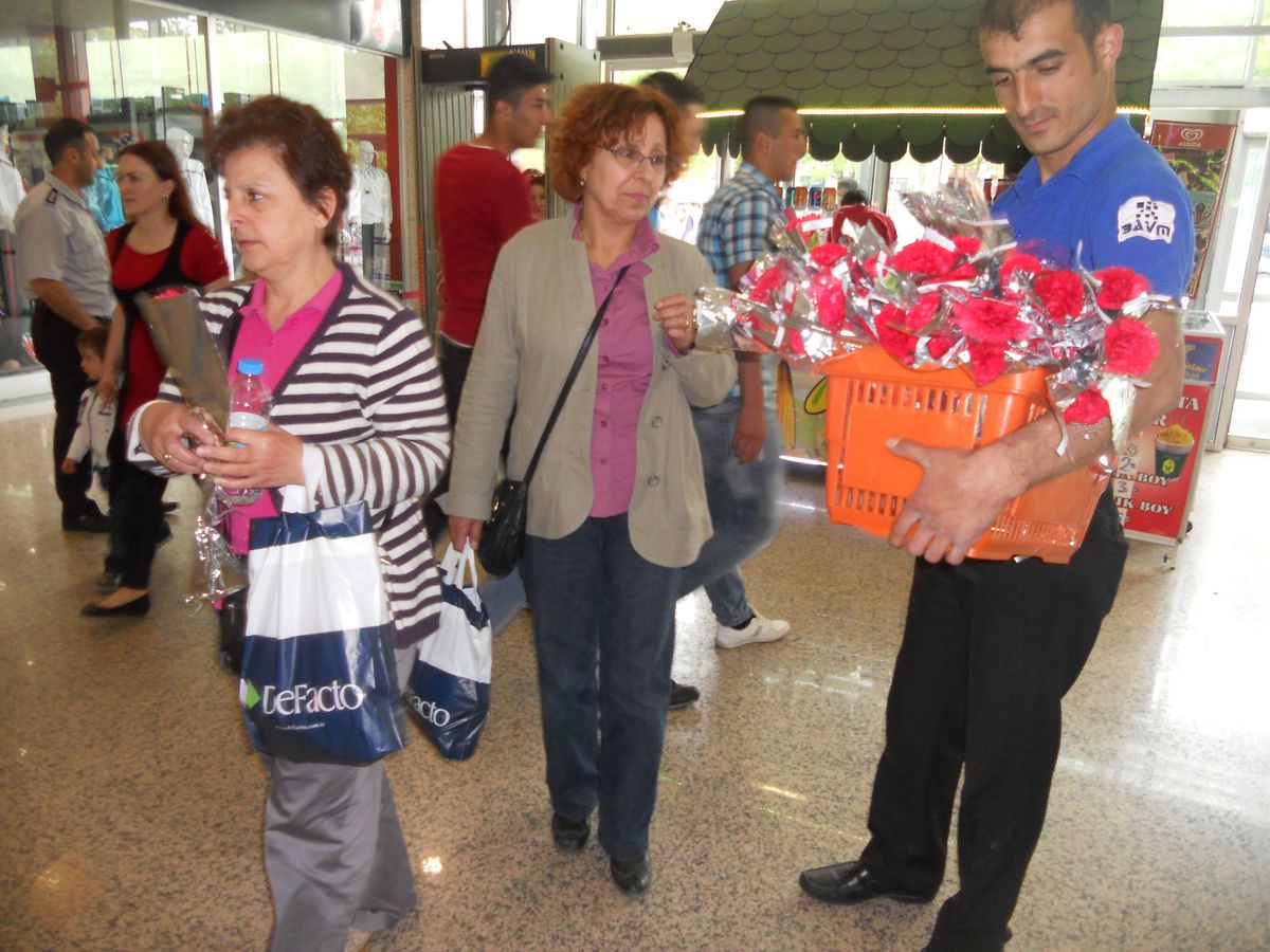 Barutçuoğlu Avm, Anneleri Unutmadı