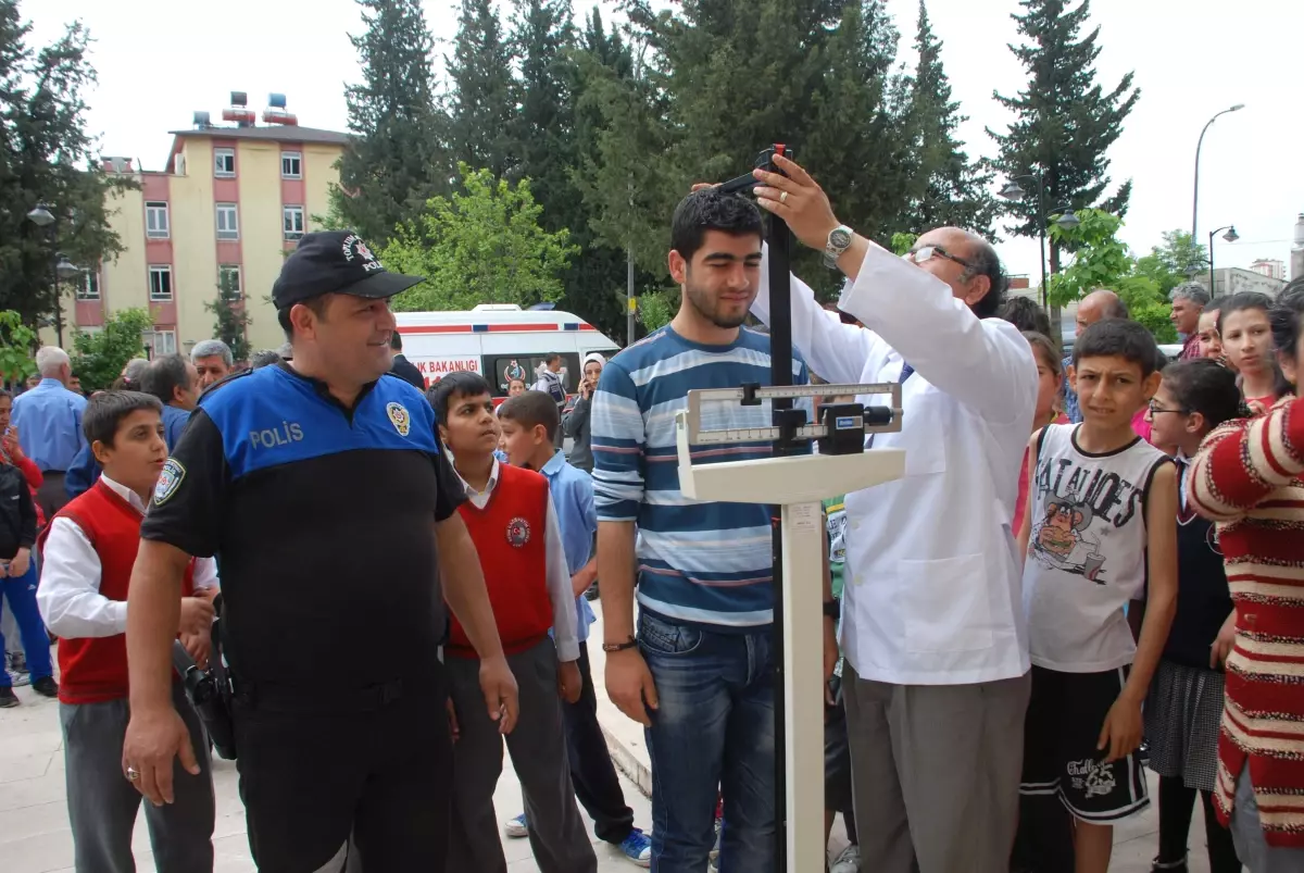 Besni\'de "Sağlık İçin Hareket Et" Yürüyüşü Yapıldı