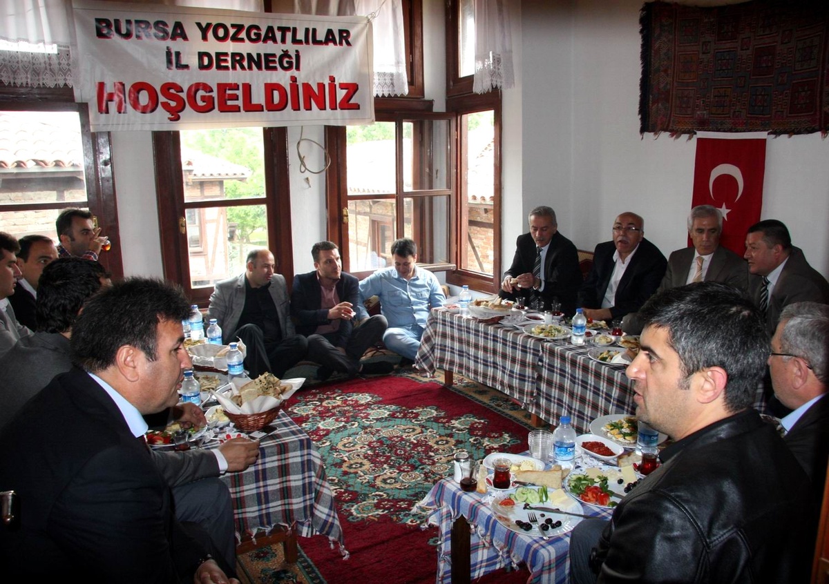 Bozbey Yozgatlılar ile Bir Araya Geldi