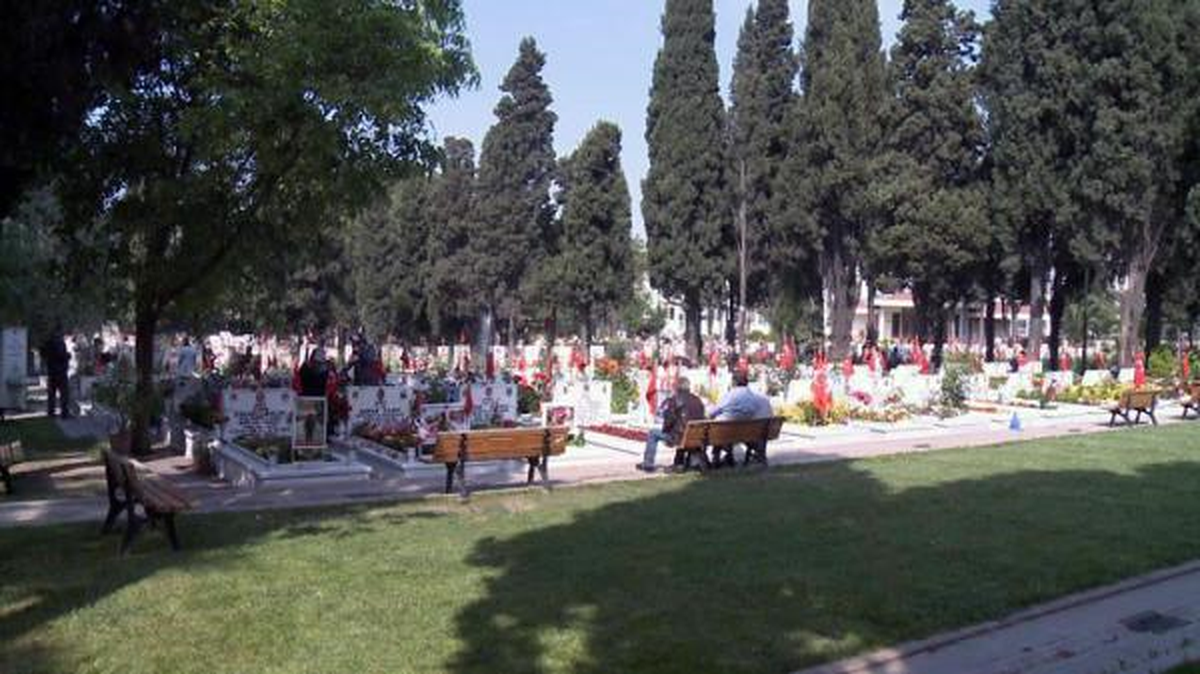 Edirnekapı Şehitliği\'nde Anneler Günü