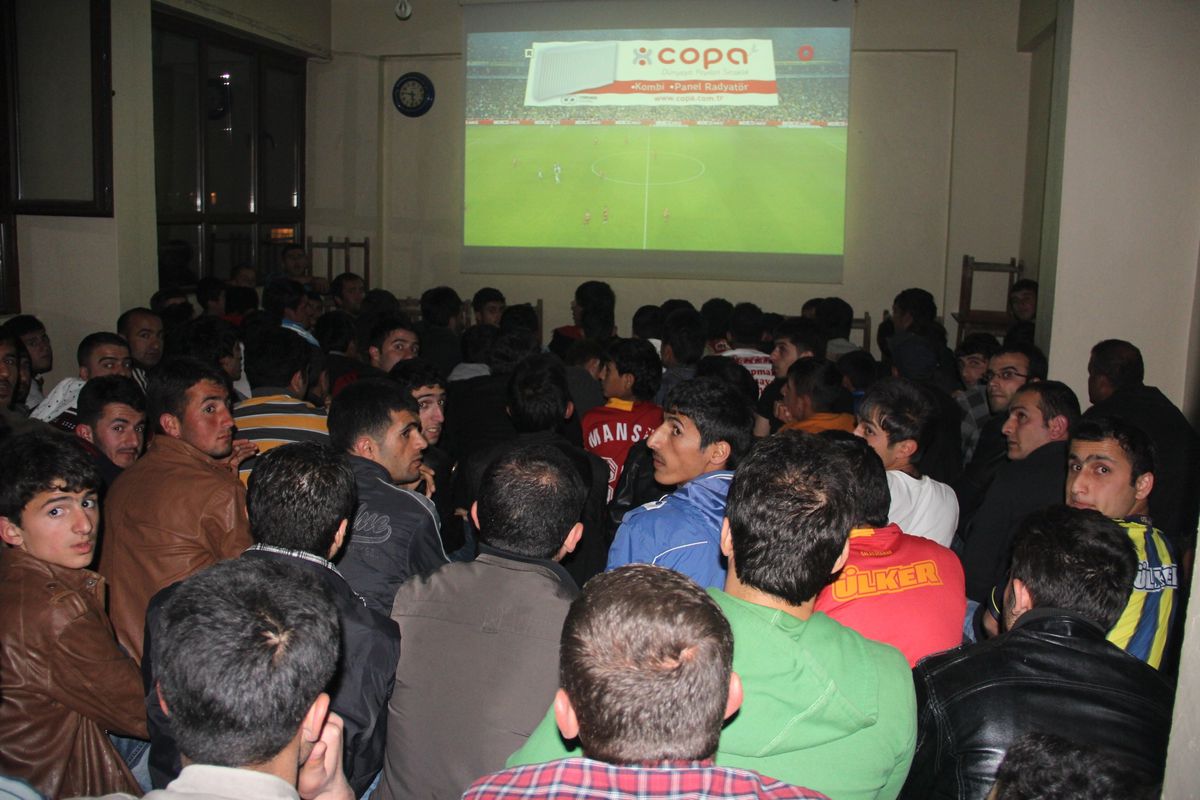 Hakkari\'de Fenerbahçe Coşkusu