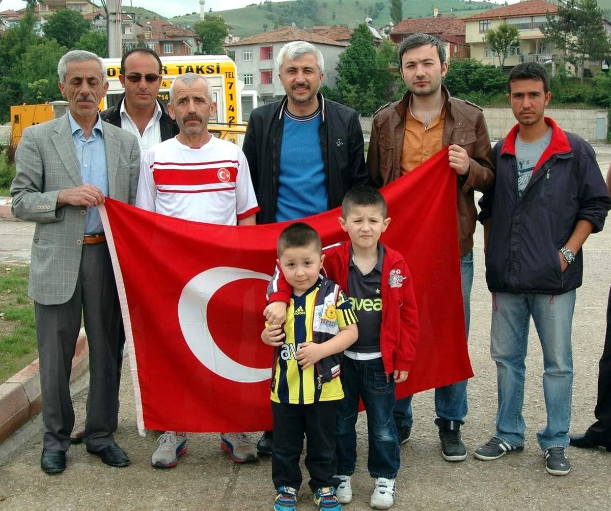 İstanbul\'dan Yola Çıkan Bayrak Havza\'da