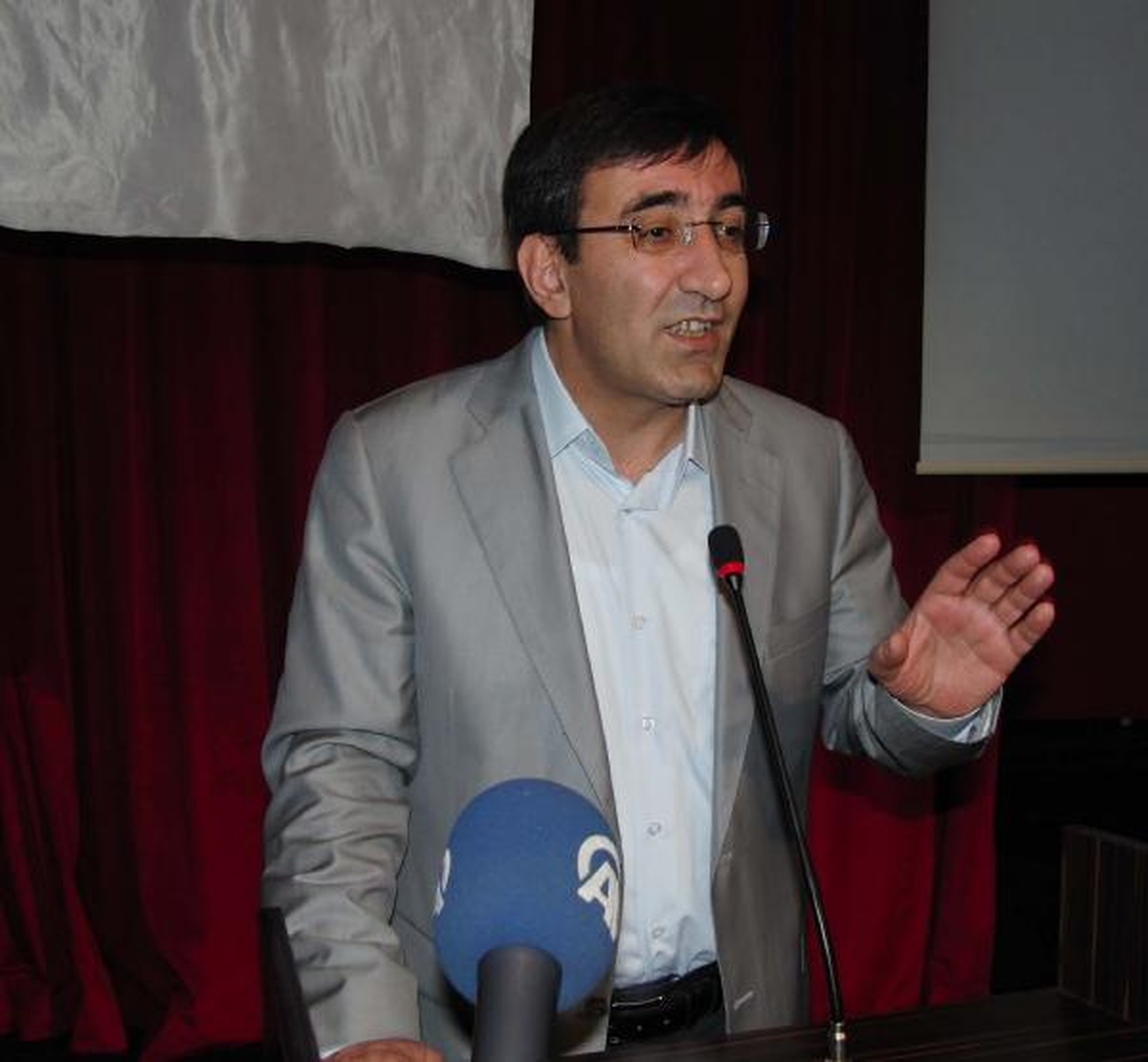 Bakan Yılmaz, Bütçe Açıklarıyla İlgili Konuştu