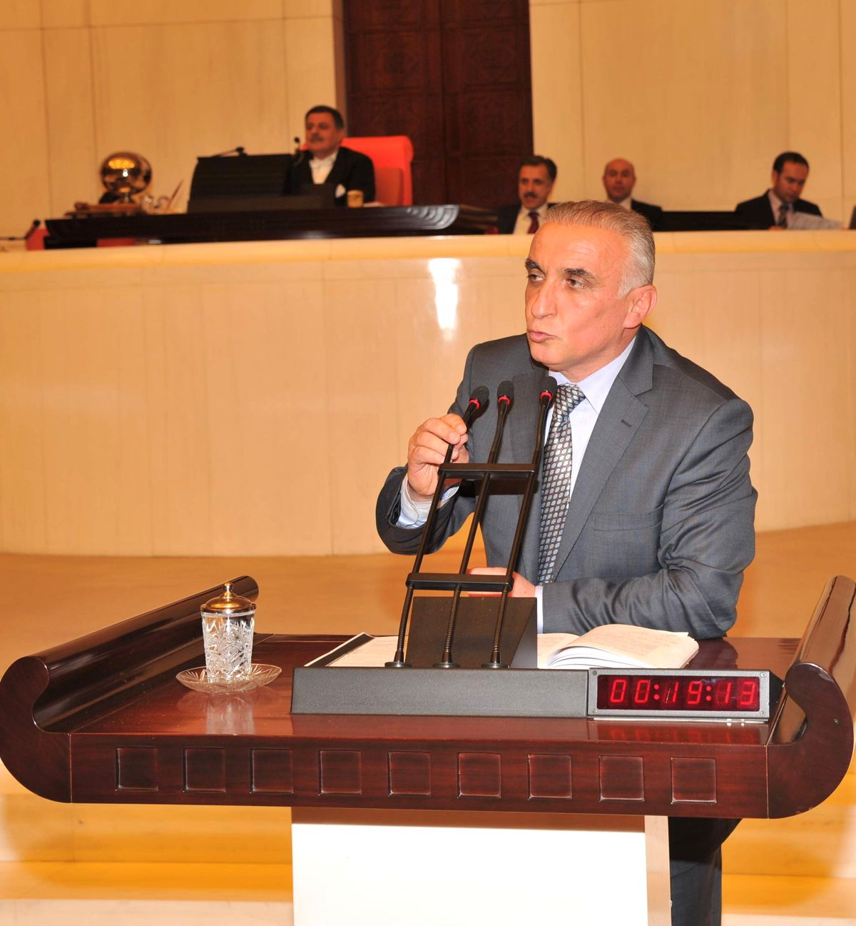 MHP\'li Uzunırmak\'tan Reyhanlı Saldırısına Kınama