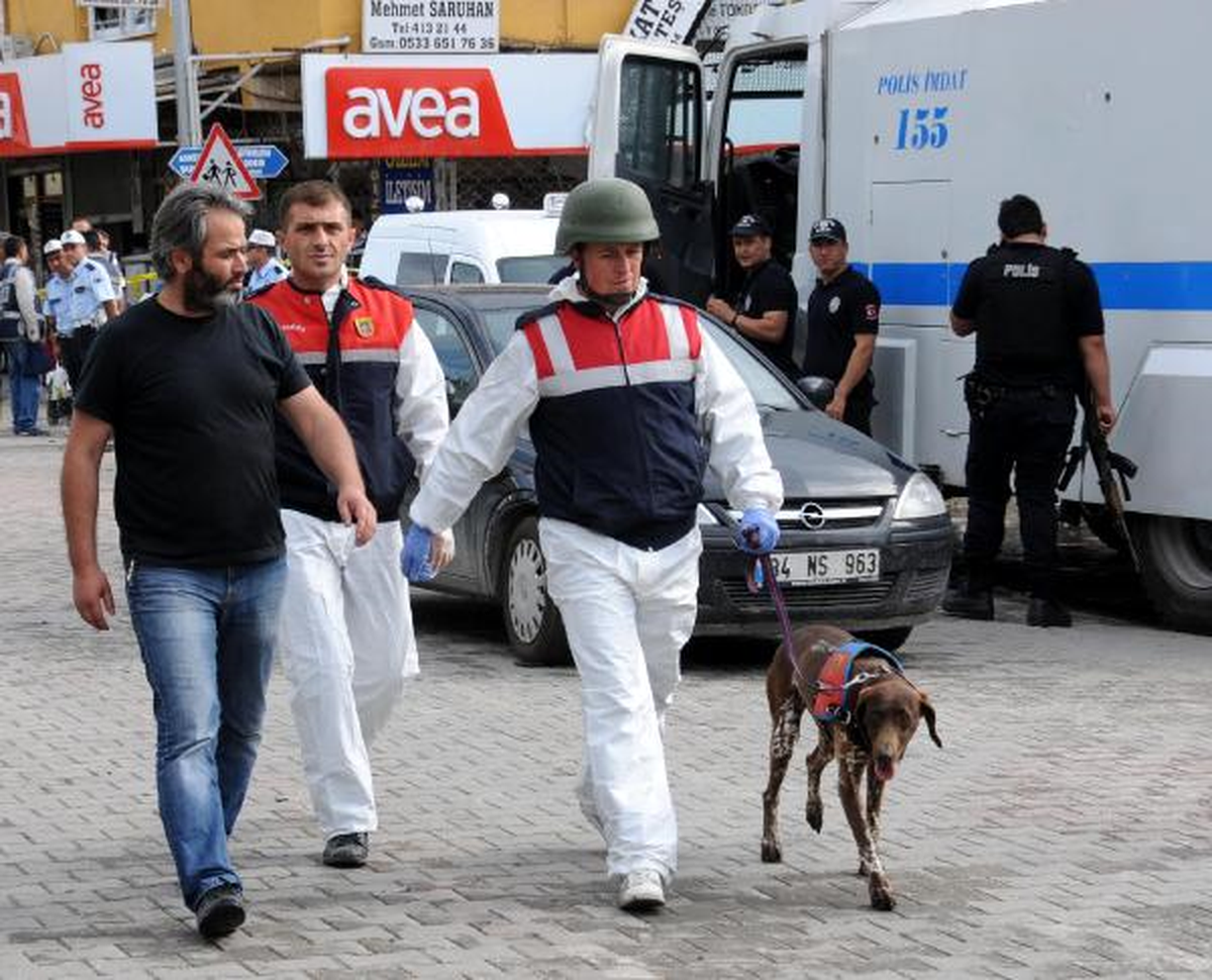 Reyhanlı\'da Ölü Sayısı 46\'ya Çıktı, 9 Şüpheli Gözaltında (3)