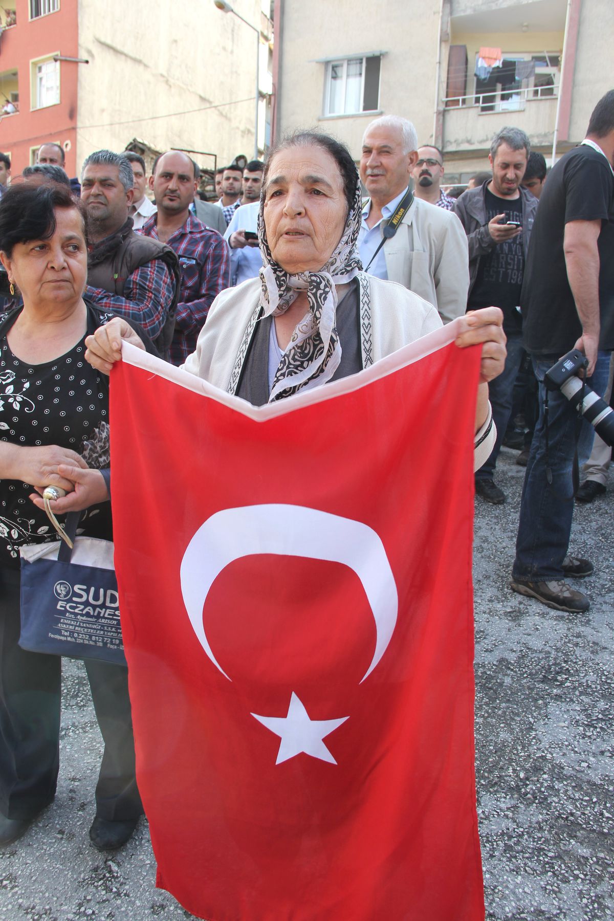 Reyhanlı\'daki Patlamaya Protesto