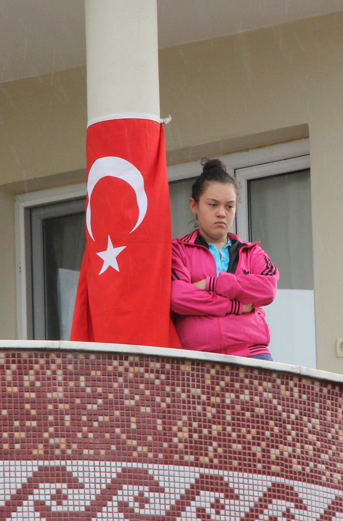Saldırıya Bayraklı Tepki