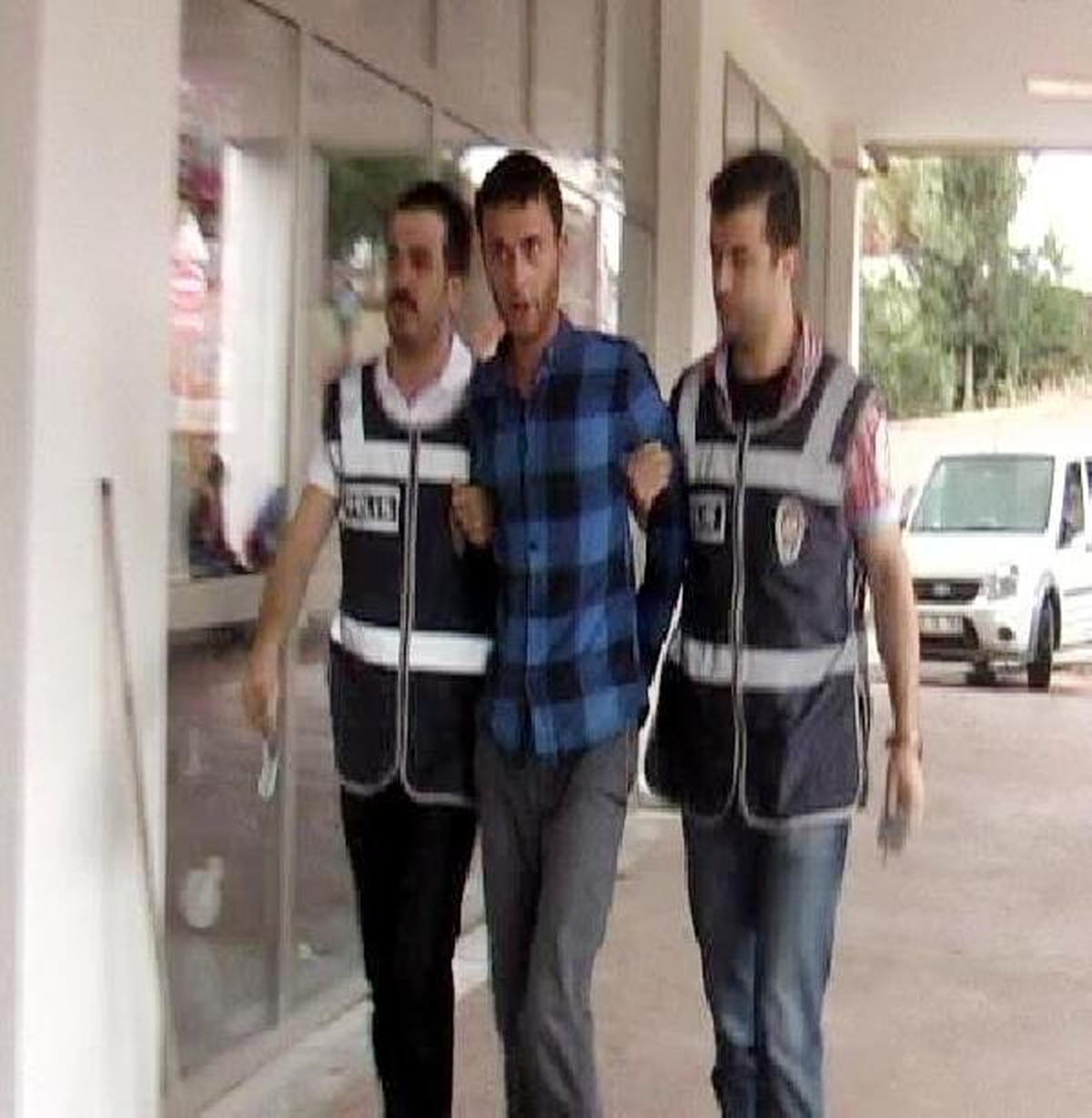 Şanlıurfa\'da Hırsızlık Şüphelisi Gözaltında