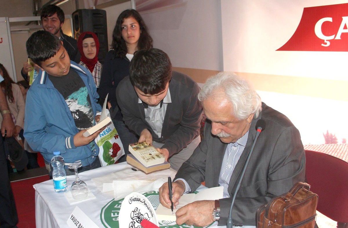 Tarihçi Yazar Bahadıroğlu, Çarşamba\'da