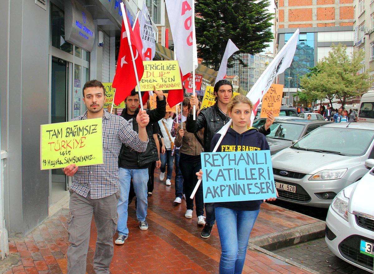 Add\'den Sessiz Protesto